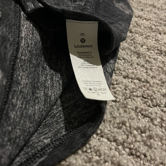 Lululemon vinyasa scarf in rulu camo HRT - Picture 4 of 5